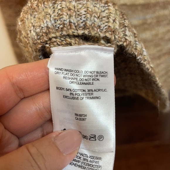 *SOLD* Columbia knit turtleneck sweater size Large - Picture 13 of 14